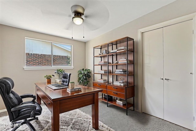 7113 Pear Tree Ln, El Paso, TX 79915 - home office featuring a ceiling fan