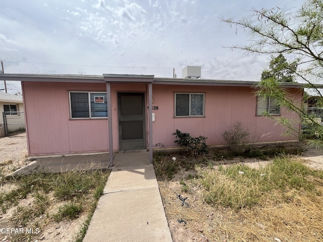 view of front of property with fence
