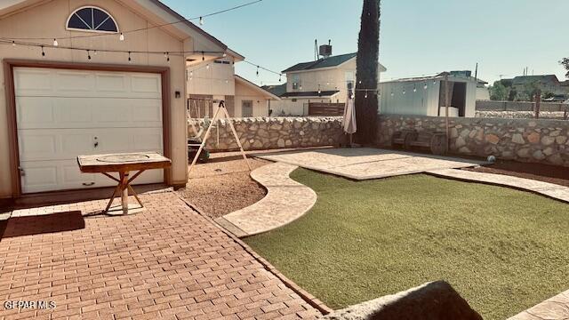11772 Corona Crest Ave, El Paso, TX 79936 - view of fenced backyard
