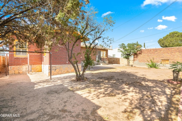 3020 Wheeling Ave, El Paso, TX 79930 - view of yard