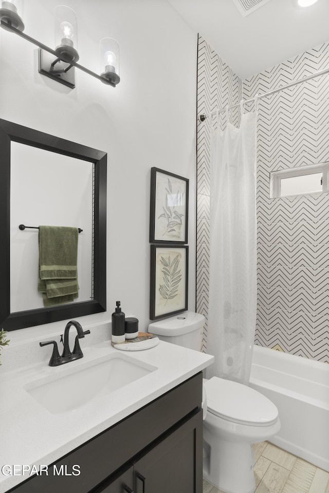 13352 Eton Ct, El Paso, TX 79928 - full bath with vanity, shower / bathtub combination with curtain, and toilet