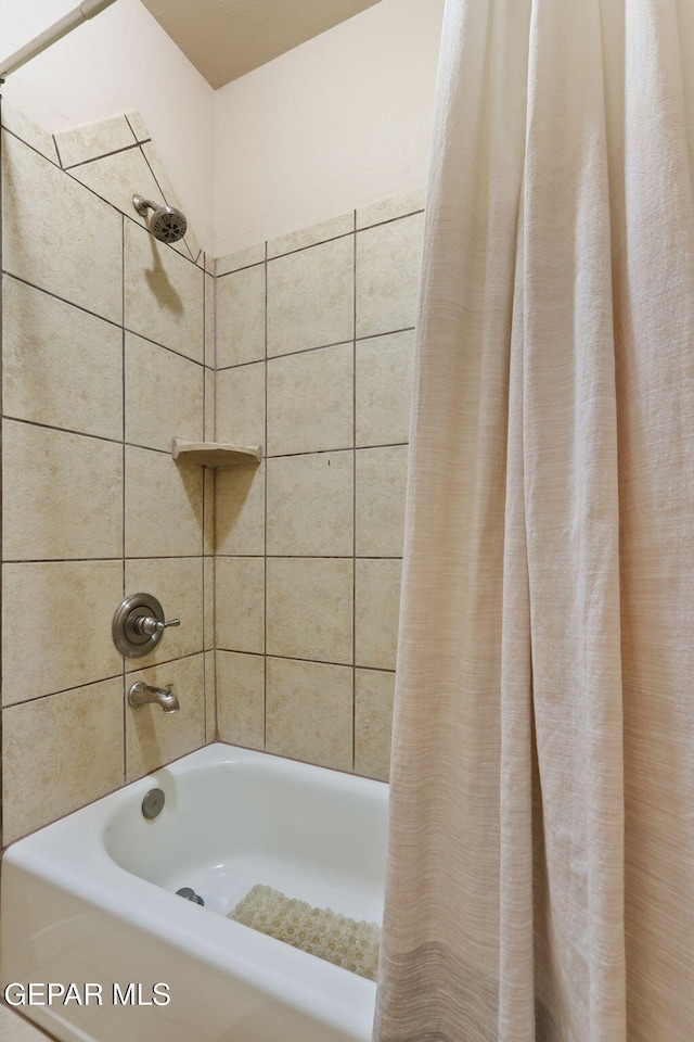 6225 Via Serena Dr, El Paso, TX 79912 - full bathroom with shower / tub combo