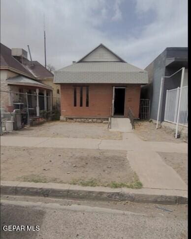3433 Dialrock Ln, El Paso, TX 79935 - view of rear view of property