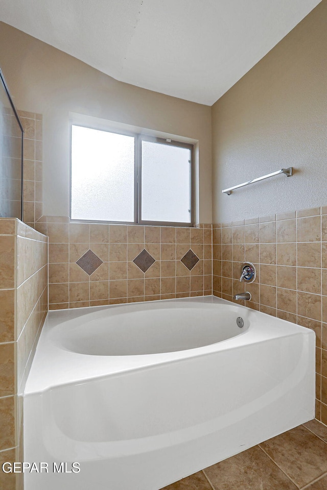 3136 Hawk Point Pl, El Paso, TX 79938 - full bathroom featuring a garden tub and tile patterned floors