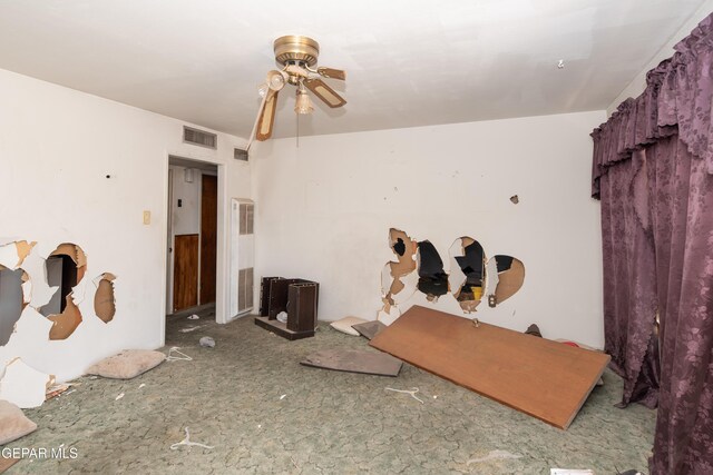 933 Duskin Dr, El Paso, TX 79907 - unfurnished bedroom with ceiling fan and carpet