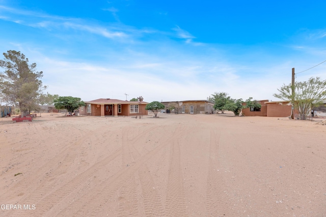 3571 Rebecca Ln, El Paso, TX 79938 - view of yard