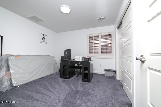 13673 Samlesbury Ave, Horizon City, TX 79928 - carpeted bedroom featuring an office area and baseboards
