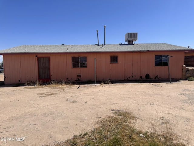 9846 Gifford Dr, El Paso, TX 79927 - back of house with central air condition unit