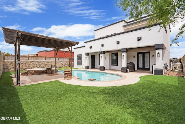3089 Snowy Point Dr, El Paso, TX 79938 - back of house featuring french doors, stucco siding, a patio area, and a jacuzzi