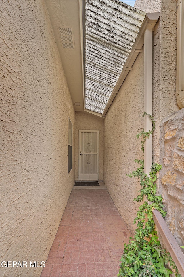 6140 Los Robles Dr, El Paso, TX 79912 - property entrance featuring stucco siding
