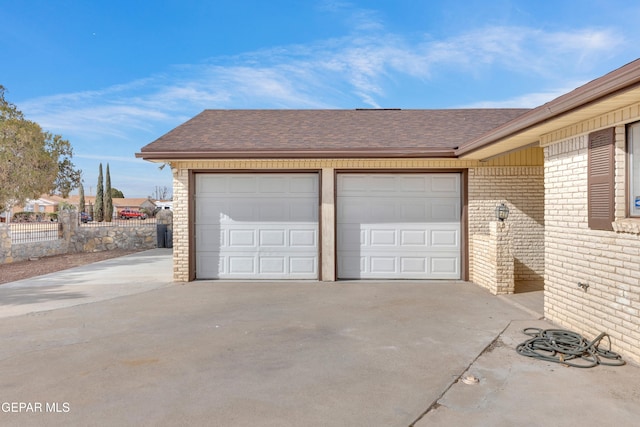 10125 Castletown Dr, El Paso, TX 79925 - view of garage