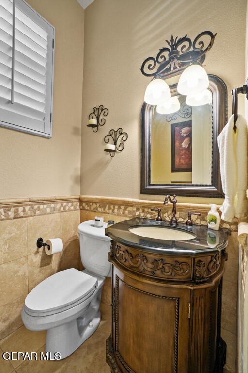 1232 Calle Lago Dr, El Paso, TX 79912 - photo 33