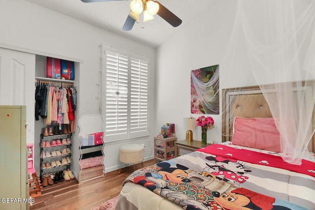 4729 Joseph Rodriguez Dr, El Paso, TX 79938 - bedroom featuring wood finished floors, a closet, a ceiling fan, and baseboards