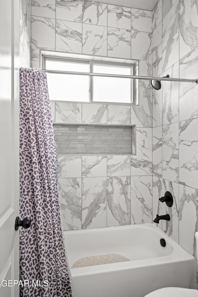 full bath with shower / bathtub combination with curtain and toilet