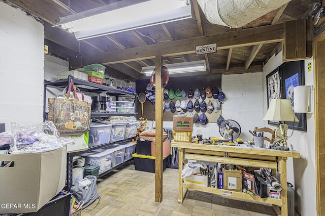 3244 Richmond Ave, El Paso, TX 79930 - basement featuring a workshop area