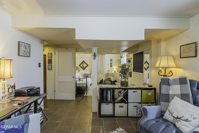 3244 Richmond Ave, El Paso, TX 79930 - view of living room