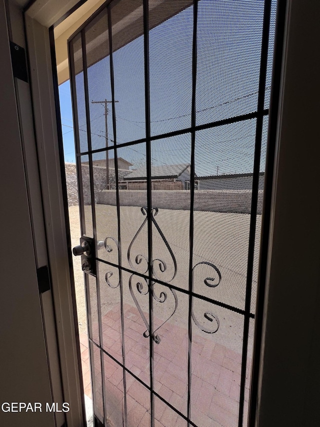 6044 Cabrillo Dr, El Paso, TX 79912 - detailed view