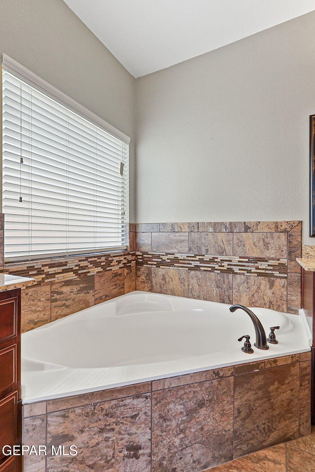 737 Colonial Blf, El Paso, TX 79928 - bathroom with a bath