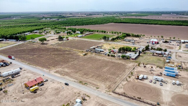 483 Gina Dr, Fabens, TX 79838
