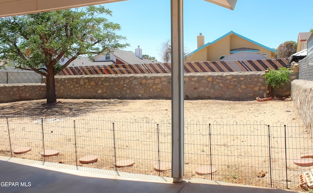 2445 Nancy Mcdonald Dr, El Paso, TX 79936 - view of fenced backyard