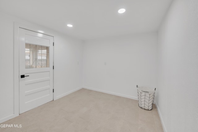 9029 Geranium Dr, El Paso, TX 79907 - empty room featuring recessed lighting and baseboards
