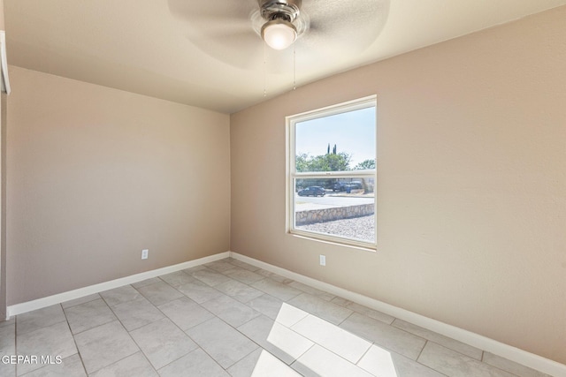 2912 Jarvis Dr, El Paso, TX 79935 - empty room with a ceiling fan and baseboards