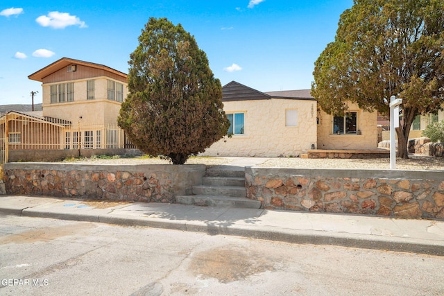 2805 Grant Ave, El Paso, TX 79930 - view of front of house