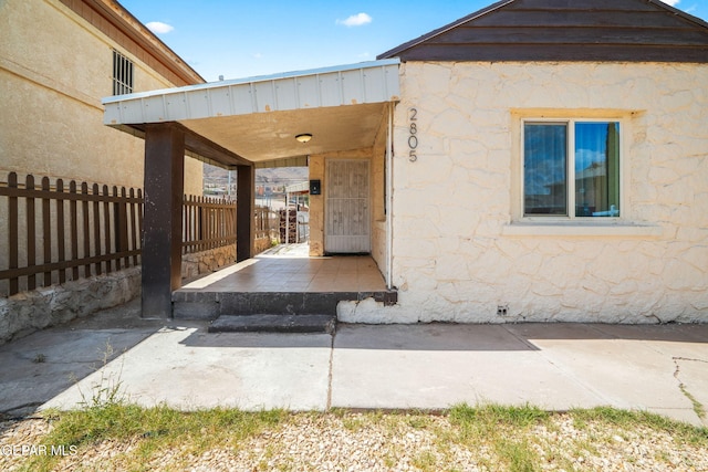 2805 Grant Ave, El Paso, TX 79930 - view of exterior entry featuring stone siding
