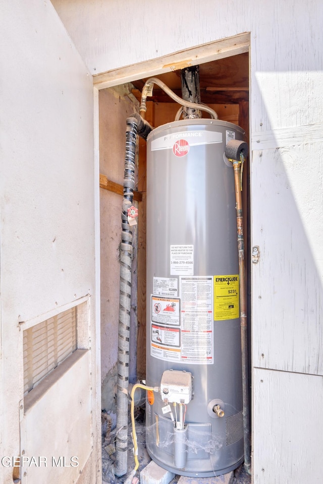 159 Silvas Way, El Paso, TX 79907 - utility room with gas water heater