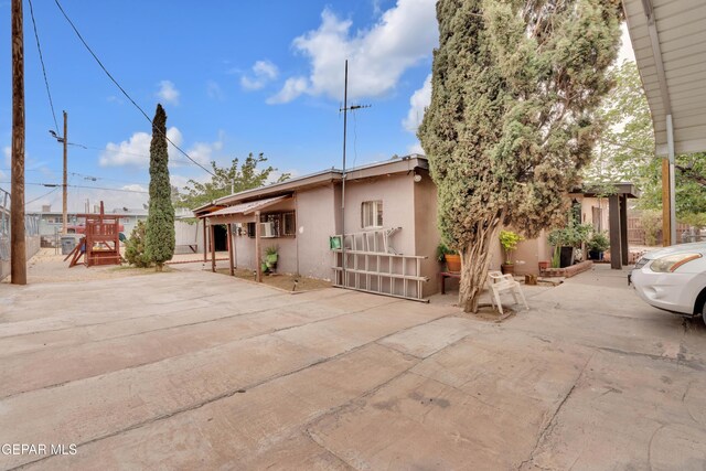 8715 Lawson St, El Paso, TX 79904 - view of front of house with stucco siding