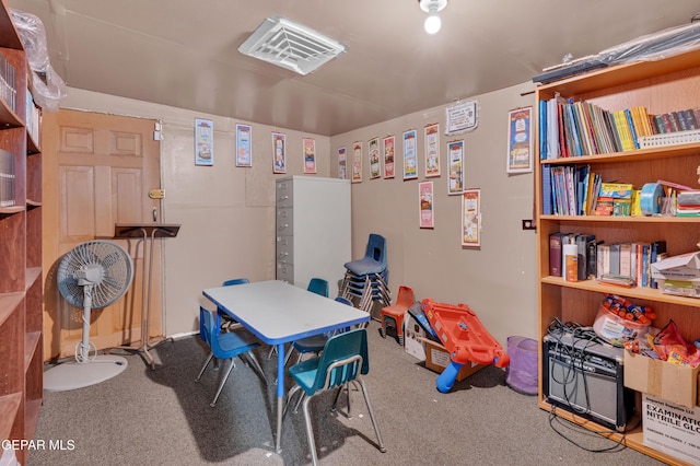 8715 Lawson St, El Paso, TX 79904 - rec room featuring carpet flooring