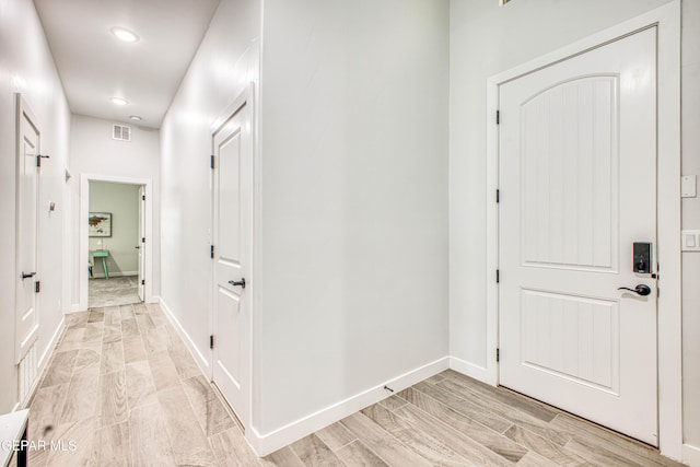 309 Blue Vly, El Paso, TX 79928 - entryway with baseboards and recessed lighting