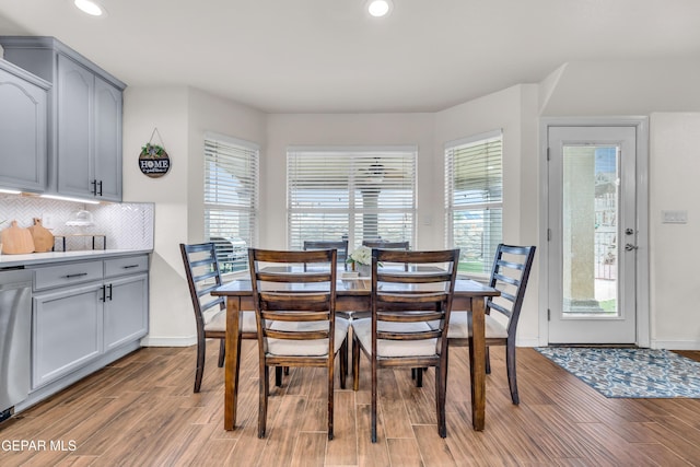 3208 Cascade Point Dr, El Paso, TX 79938 - dining area featuring light wood-style floors, recessed lighting, and baseboards