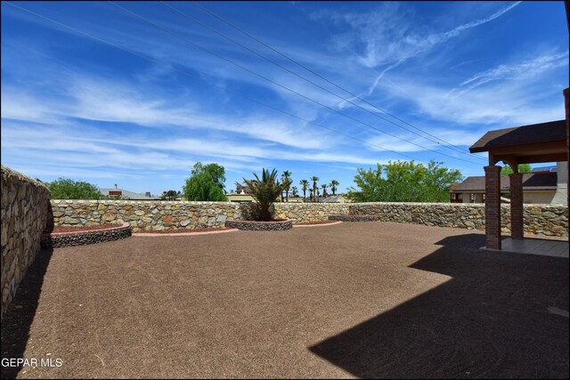 1493 Luz De Sol Dr, El Paso, TX 79912 - view of yard with fence