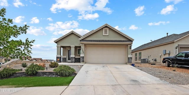 13637 Glen Vista Ln, Horizon City, TX 79928 - photo 2