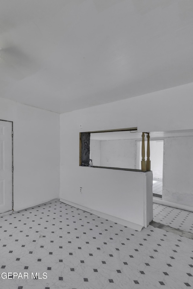 720 Johnson St, Fabens, TX 79838 - unfurnished room featuring tile patterned floors and baseboards