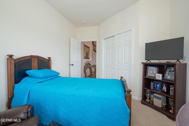 7350 Rosas Way, Canutillo, TX 79835 - bedroom featuring carpet floors, a closet, and baseboards