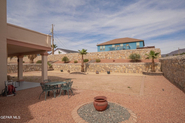 7350 Rosas Way, Canutillo, TX 79835 - fenced backyard featuring a patio area