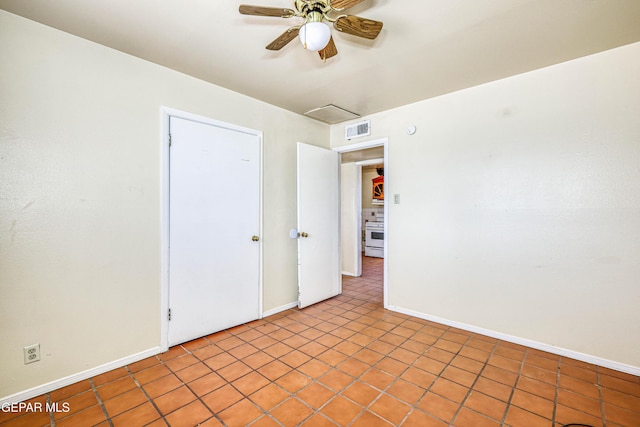 4209 Hercules Ave, El Paso, TX 79904 - tiled spare room featuring baseboards and a ceiling fan