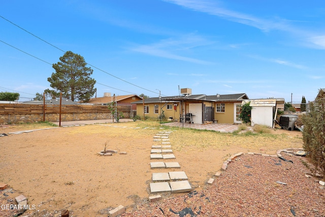 5713 Sanders Ave, El Paso, TX 79924 - rear view of property featuring fence