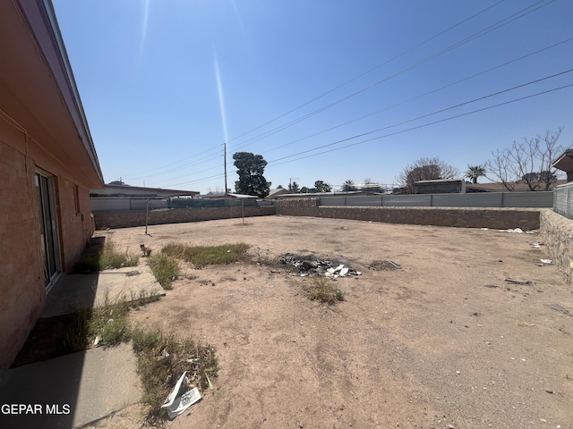 9348 Elgin Dr, El Paso, TX 79907 - view of yard featuring fence