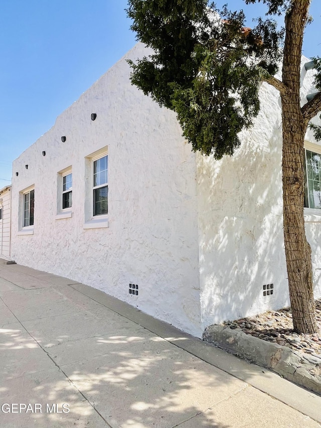 910 Mesita Dr, El Paso, TX 79902 - view of home's exterior with stucco siding