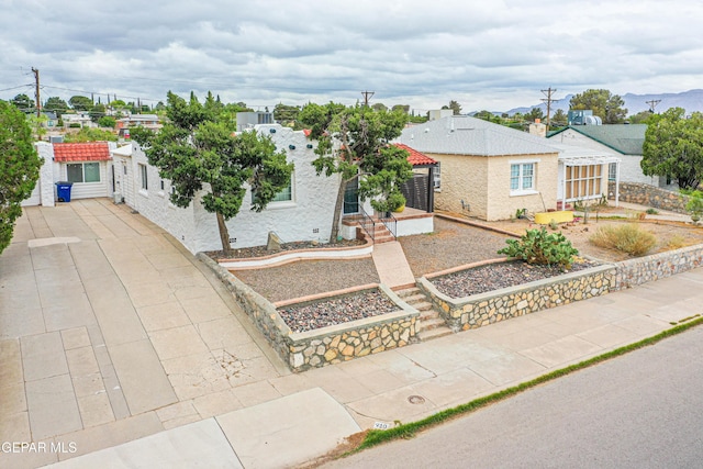 910 Mesita Dr, El Paso, TX 79902 - view of front facade