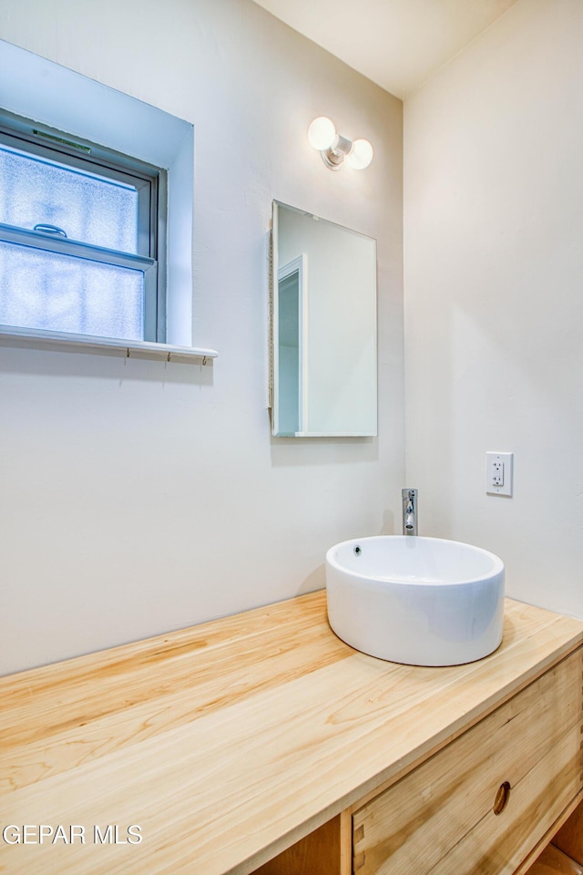 2300 N Campbell St, El Paso, TX 79902 - bathroom with vanity