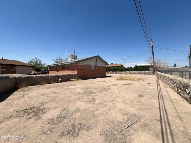 9217 Plymouth Dr, El Paso, TX 79907 - view of yard