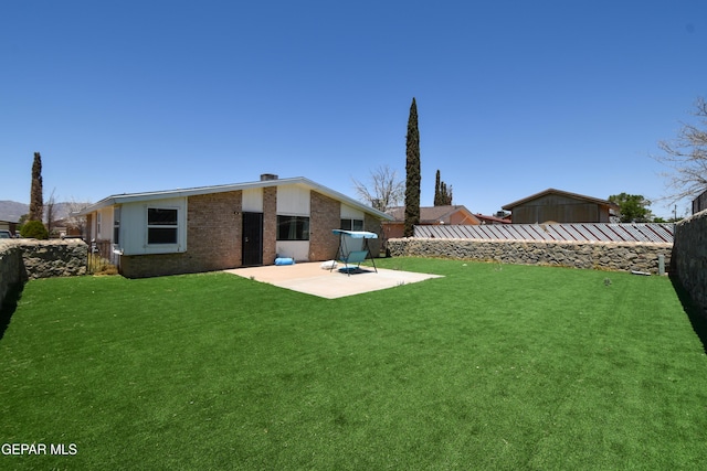 10824 Obsidian St, El Paso, TX 79924 - view of yard with a patio area