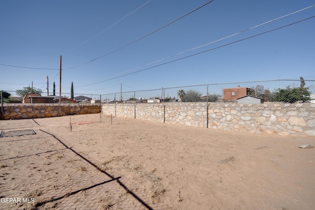7930 Howard St, El Paso, TX 79904 - view of yard