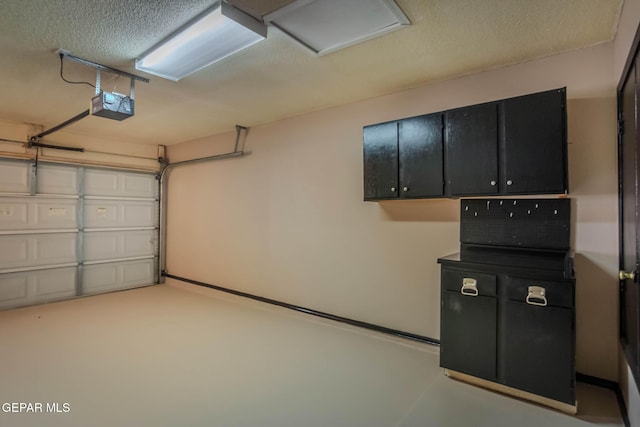 3303 Ward Robert Pl, El Paso, TX 79936 - garage featuring a garage door opener