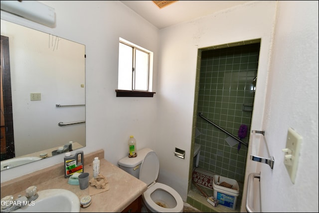 312 Caporal Ct, El Paso, TX 79932 - full bath featuring toilet, vanity, and a shower