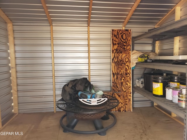 10173 Lakeview Dr, El Paso, TX 79924 - detailed view of concrete floors